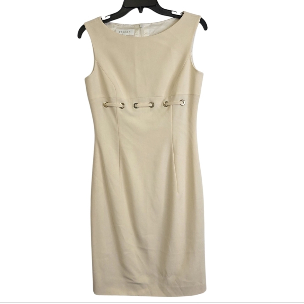Escada wool Mid length Classic dress